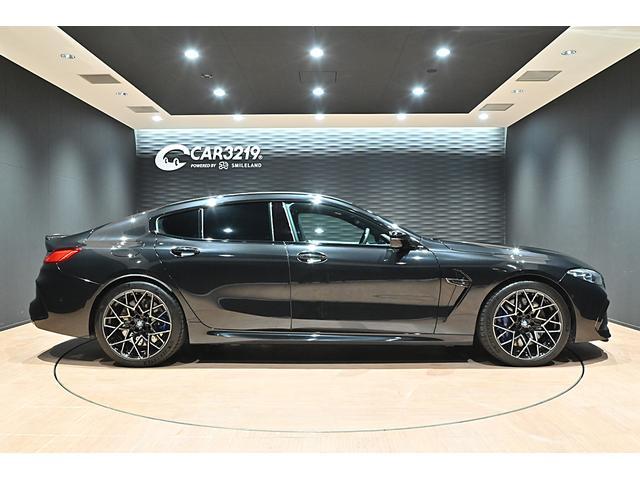 Ｍ８ Ｍ８グランクーペ　コンペティション　Ｍスポーツエキゾーストシステム／Ｍヘッドライナー／カーボンインテリアトリム／ＢＭＷｉｎｄｉｖｉｄｕａｌ／コンペティション専用２０インチＡＷ／アダプティブＭサスペンション／ハイグロスシャドーライン（13枚目）
