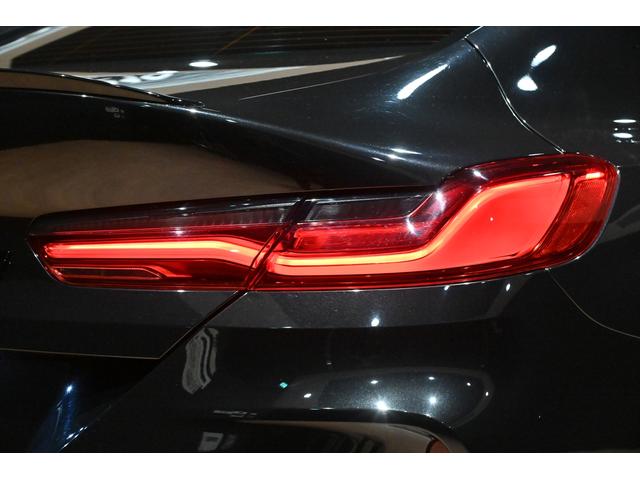 Ｍ８ Ｍ８グランクーペ　コンペティション　Ｍスポーツエキゾーストシステム／Ｍヘッドライナー／カーボンインテリアトリム／ＢＭＷｉｎｄｉｖｉｄｕａｌ／コンペティション専用２０インチＡＷ／アダプティブＭサスペンション／ハイグロスシャドーライン（28枚目）