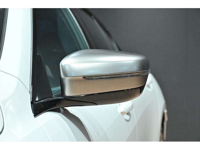 ８シリーズ Ｍ８５０ｉ　ｘＤｒｉｖｅ　グランクーペ　インディビジュアルレザー　アイボリーホワイト・ナイトブルー／アルカンターラルーフライニングナイトブルー／サンルーフ／ナイトビジョン／ＡＣＣ／ＨＵＤ／シートヒーター／シートエアコン／ＢＭＷレーザーライト（29枚目）