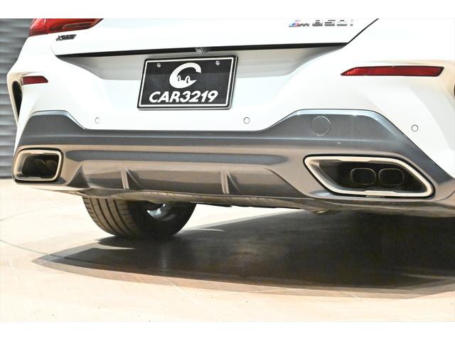 ８シリーズ Ｍ８５０ｉ　ｘＤｒｉｖｅ　グランクーペ　インディビジュアルレザー　アイボリーホワイト・ナイトブルー／アルカンターラルーフライニングナイトブルー／サンルーフ／ナイトビジョン／ＡＣＣ／ＨＵＤ／シートヒーター／シートエアコン／ＢＭＷレーザーライト（32枚目）