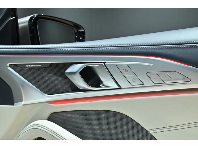 ８シリーズ Ｍ８５０ｉ　ｘＤｒｉｖｅ　グランクーペ　インディビジュアルレザー　アイボリーホワイト・ナイトブルー／アルカンターラルーフライニングナイトブルー／サンルーフ／ナイトビジョン／ＡＣＣ／ＨＵＤ／シートヒーター／シートエアコン／ＢＭＷレーザーライト（54枚目）