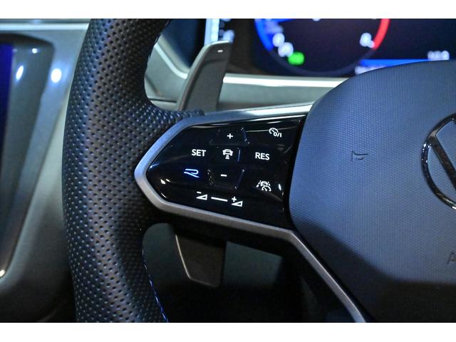 ティグアン Ｒ　専用エクステリア／クロ－ムＰＫＧ／Ｒ専用ナッパーレザーシート／ワンオ－ナ－／４ＭＯＴＩＯＮアクティブコントロール／アダプティブシャ－シコントロール／ＤＩＳＣＯＶＥＲＰＲＯ／ドルフィングレーＭ（42枚目）