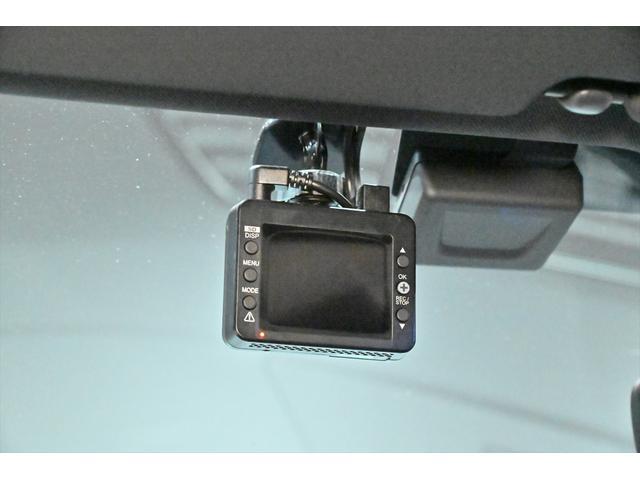 ティグアン Ｒ　専用エクステリア／クロ－ムＰＫＧ／Ｒ専用ナッパーレザーシート／ワンオ－ナ－／４ＭＯＴＩＯＮアクティブコントロール／アダプティブシャ－シコントロール／ＤＩＳＣＯＶＥＲＰＲＯ／ドルフィングレーＭ（54枚目）