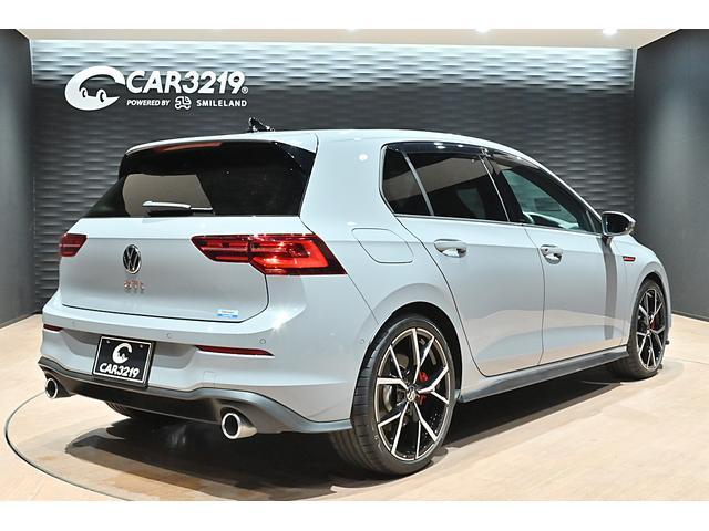 ゴルフＧＴＩ ベースグレード　ＤＣＣパッケージ／テクノロジーパッケージ／ＤｉｓｃｏｖｅｒＰＲＯ／ＬＥＤマトリックスヘッドライトＩＱライト／フルセグ／ＨＵＤ／専用エクステリア／専用ファブリックシート／ム－ンスト－ングレー／（8枚目）