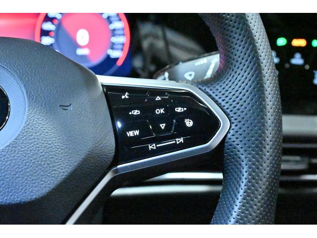 ゴルフＧＴＩ ベースグレード　ＤＣＣパッケージ／テクノロジーパッケージ／ＤｉｓｃｏｖｅｒＰＲＯ／ＬＥＤマトリックスヘッドライトＩＱライト／フルセグ／ＨＵＤ／専用エクステリア／専用ファブリックシート／ム－ンスト－ングレー／（44枚目）