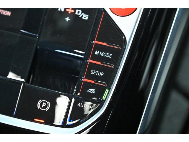 �l�@�X�|�[�c�E�G�L�]�[�X�g�E�V�X�e���F�G�L�]�[�X�g�E�o���u�@�\�ɂ��A���s���[�h�ɉ����āA�T���ڂȃT�E���h��A�͋����_�C�i�~�b�N�ȃT�E���h�ɃG���W���E�T�E���h�𒲐��\