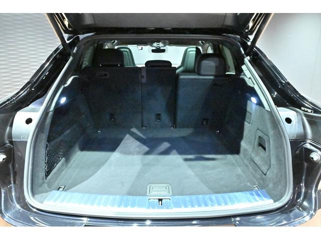 カイエンクーペ カイエンＧＴＳ　クーペ　ジェットブラックメタリック／スポーツクロノＰＫＧ／ＰＤＬＳプラス／ＢＯＳＥサウンド／２１インチＲＳスパイダーデザイン／スポーツエキゾースト／エントリードライブ／ＰＡＳＭ／アルカンターラルーフライニング（24枚目）