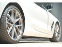 BMW 8 SERIES