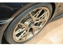 BBS FI-R EVO ハイパフォーマンスカー専用設計で好評を得ている「FI-R」をベースにさらに適切な穴あけ加工を施し、軽さと強靭さのバランスを追求。BBS鍛造でしか成立しえないデザイン