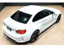 Ｍ２ ベースグレード　６速マニュアル／後期モデル／アルピンホワイト／６速ＭＴ／純正１９インチ鍛造アルミホイール／ブラックレザーインテリア／カーボンインテリアトリム／シートヒーター／純正ナビ／バックカメラ／アダプティブライト（8枚目）