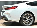 Ｍ８５０ｉ　ｘＤｒｉｖｅクーペ　ミネラルホワイト／カーボンルーフ／タルトゥーフォ・ブラックレザー／ドライビングアシストＰ／Ｈ＆Ｋサウンドシステム／パーキングアシスト／ＡＣＣ／ＢＳＭ／ＨＵＤ／シートヒーター＆クーラー／レーザーライト（26枚目）