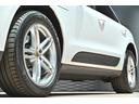 マカン　ファーストエディション　４ＷＤ／１オ－ナ－／パノラミックルーフ／エントリーＤ／ＰＣＭナビ／スポ－ツクロノパッケージ／コンフォートライティングパッケージ／１９インチマカンスポ－ツＡＷ／レザーパッケージ／Ｐバックドア／Ｈヒーター（16枚目）
