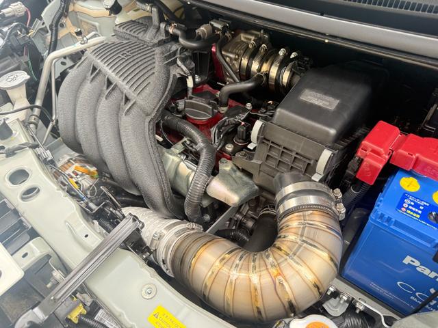 ノート ニスモ　Ｓ　ブラックリミテッド　ＭＩＮＥ’Ｓ　デモカー　マインズ　フルチューニング　ＮＩＳＭＯ　Ｓ　５ＭＴ　ガレージ保管（17枚目）