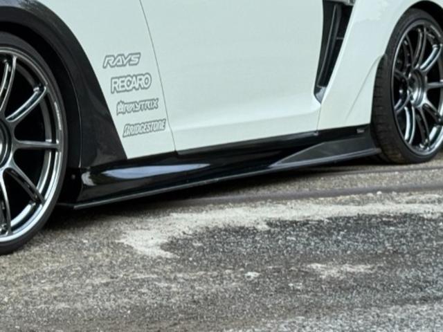 GT-R プレミアムエディション プレミアムエディション ・VARIS Magnum Opus フルコンプリート ・RAYS GT090 21AW ・レカロシート ・アルカンターラ加工 ・カーボンインテリアパネル(16枚目)