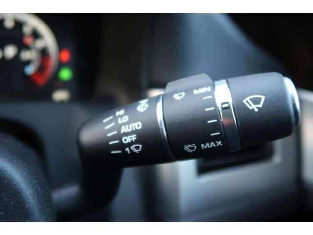 ＸＦ 　ナビ　ＴＶ　Ｂカメラ　ＭＥＲＩＤＩＡＮサウンド　電動リアゲート　黒革　シートヒーター　電動シート　シートＭ　レーダークルーズ　ＨＩＤヘッドライト　純正１８インチＡＷ　ＥＴＣ　ドラレコ　ガラスフィルム（48枚目）