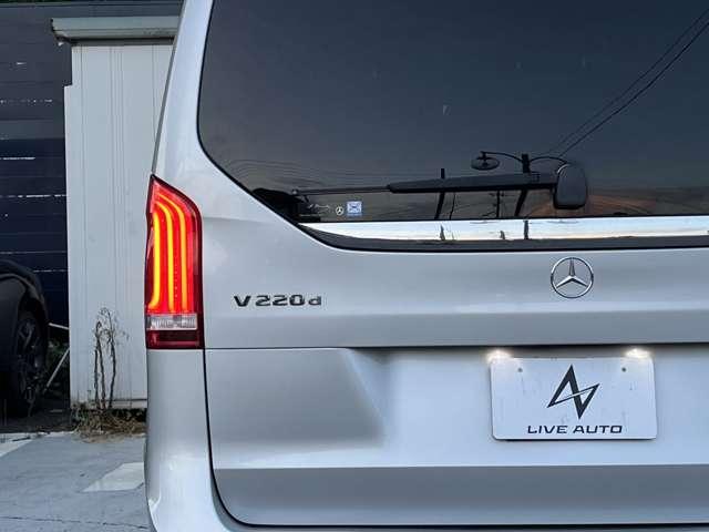Ｖクラス 　ナビＴＶ　全周囲カメラ　電動リアゲート　シートヒーター　パワーシート　レーダークルーズコントロール　ＬＥＤヘッドライト　純正１７インチＡＷ　ＥＴＣ　ドライブレコーダー　ユーザー様直接買取　ワンオーナー（7枚目）
