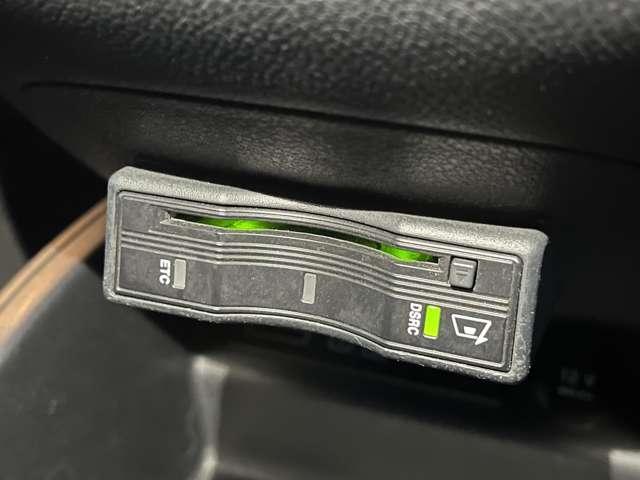 Ｖクラス 　ナビＴＶ　全周囲カメラ　電動リアゲート　シートヒーター　パワーシート　レーダークルーズコントロール　ＬＥＤヘッドライト　純正１７インチＡＷ　ＥＴＣ　ドライブレコーダー　ユーザー様直接買取　ワンオーナー（11枚目）