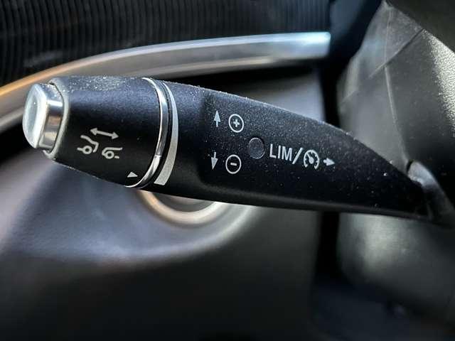 Ｖクラス 　ナビＴＶ　全周囲カメラ　電動リアゲート　シートヒーター　パワーシート　レーダークルーズコントロール　ＬＥＤヘッドライト　純正１７インチＡＷ　ＥＴＣ　ドライブレコーダー　ユーザー様直接買取　ワンオーナー（14枚目）