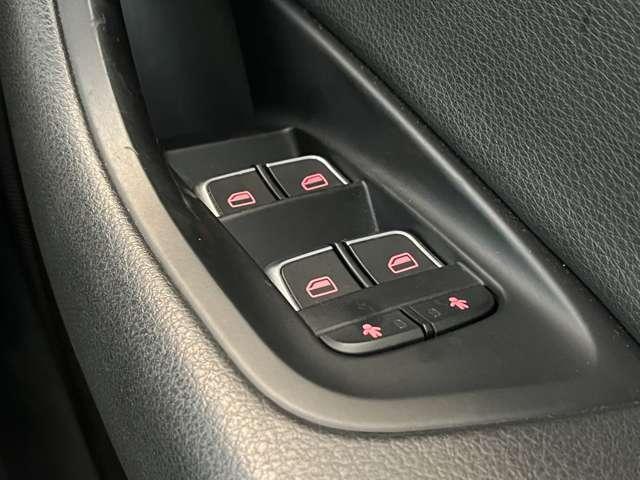 �y�p���[�E�C���h�E���암�z