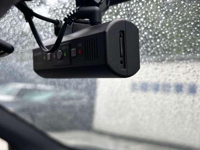 WRX S4 2.0GT-Sアイサイト 社外SDナビTV STiアンダーエアロ 大型リアスポイラー HKS車高調 Defiブーストメーター レーダークルーズ HIDヘッドライト バックカメラ ハーフレザーシート スマートキー ETC(18枚目)