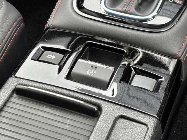 WRX S4 2.0GT-Sアイサイト 社外SDナビTV STiアンダーエアロ 大型リアスポイラー HKS車高調 Defiブーストメーター レーダークルーズ HIDヘッドライト バックカメラ ハーフレザーシート スマートキー ETC(46枚目)