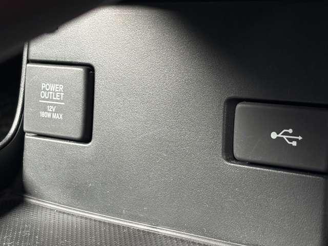 シビック ハッチバック 大型ナビTV 大型リアウィング  ホンダセンシングLEDヘッドライト&フォグランプ バックカメラ シートヒーター 純正18インチアルミ ビルトインETC(15枚目)