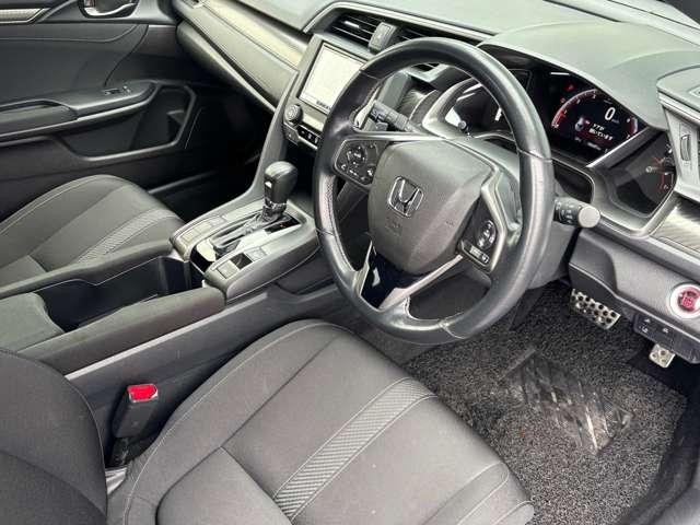 シビック ハッチバック 大型ナビTV 大型リアウィング  ホンダセンシングLEDヘッドライト&フォグランプ バックカメラ シートヒーター 純正18インチアルミ ビルトインETC(25枚目)