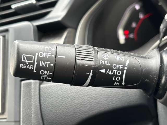 シビック ハッチバック 大型ナビTV 大型リアウィング  ホンダセンシングLEDヘッドライト&フォグランプ バックカメラ シートヒーター 純正18インチアルミ ビルトインETC(39枚目)