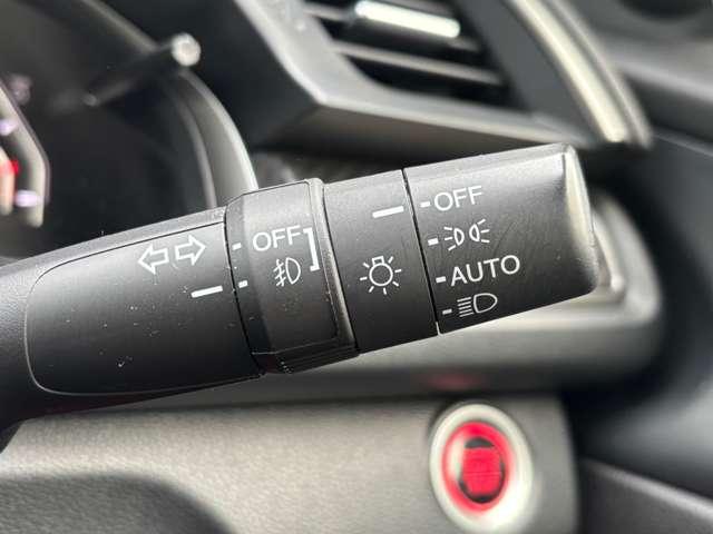 シビック ハッチバック 大型ナビTV 大型リアウィング  ホンダセンシングLEDヘッドライト&フォグランプ バックカメラ シートヒーター 純正18インチアルミ ビルトインETC(40枚目)