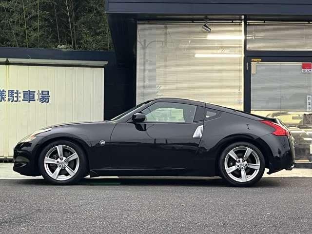 フェアレディZ  ナビ TV Bカメラ ETC MTモード パドルシフト 3連メーター HIDヘッドライト 純正18インチAW バックフォグ Bluetoothオーディオ インテリキー ユーザー様買取 各取扱説明書あり(5枚目)