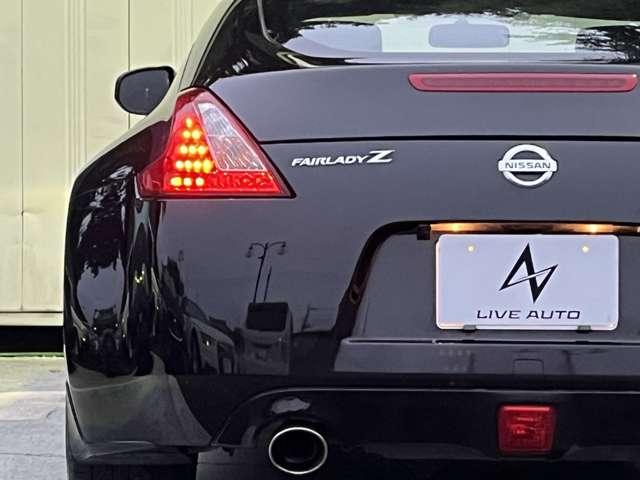 フェアレディZ  ナビ TV Bカメラ ETC MTモード パドルシフト 3連メーター HIDヘッドライト 純正18インチAW バックフォグ Bluetoothオーディオ インテリキー ユーザー様買取 各取扱説明書あり(7枚目)