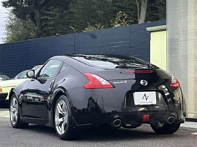 フェアレディZ  ナビ TV Bカメラ ETC MTモード パドルシフト 3連メーター HIDヘッドライト 純正18インチAW バックフォグ Bluetoothオーディオ インテリキー ユーザー様買取 各取扱説明書あり(15枚目)