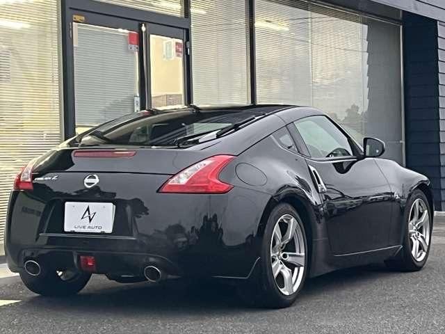 フェアレディZ  ナビ TV Bカメラ ETC MTモード パドルシフト 3連メーター HIDヘッドライト 純正18インチAW バックフォグ Bluetoothオーディオ インテリキー ユーザー様買取 各取扱説明書あり(16枚目)