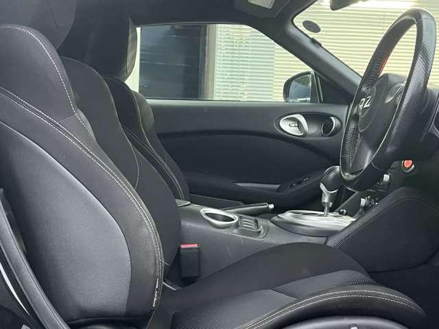 フェアレディZ  ナビ TV Bカメラ ETC MTモード パドルシフト 3連メーター HIDヘッドライト 純正18インチAW バックフォグ Bluetoothオーディオ インテリキー ユーザー様買取 各取扱説明書あり(22枚目)