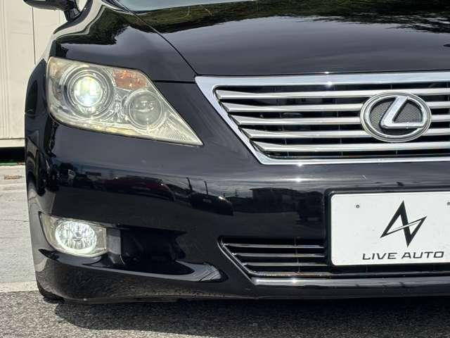 【ＨＩＤヘッドライト＆ＬＥＤフォグライト】ハロゲンライトより明るく、視認性の良いＨＩＤを搭載