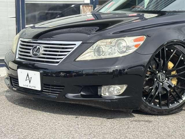 【ＨＩＤヘッドライト＆ＬＥＤフォグライト】ハロゲンライトより明るく、視認性の良いＨＩＤを搭載