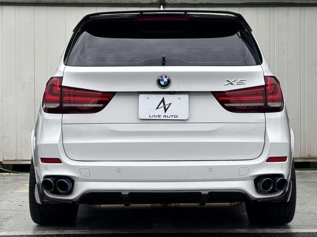 X5 ナビTV 全周囲カメラ サンルーフ 社外フルエアロ 黒革 シートヒーター シートメモリー付パワーシート 電動リヤゲート VOSSEN22インチAW 社外デュアルマフラー 社外車高調 ドラレコ ETC(6枚目)