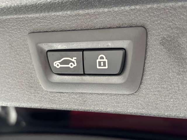 X5 ナビTV 全周囲カメラ サンルーフ 社外フルエアロ 黒革 シートヒーター シートメモリー付パワーシート 電動リヤゲート VOSSEN22インチAW 社外デュアルマフラー 社外車高調 ドラレコ ETC(9枚目)