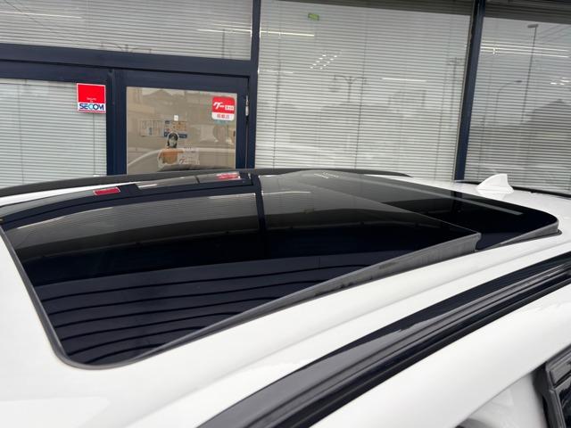 X5 ナビTV 全周囲カメラ サンルーフ 社外フルエアロ 黒革 シートヒーター シートメモリー付パワーシート 電動リヤゲート VOSSEN22インチAW 社外デュアルマフラー 社外車高調 ドラレコ ETC(11枚目)