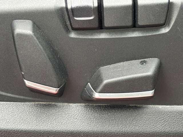 X5 ナビTV 全周囲カメラ サンルーフ 社外フルエアロ 黒革 シートヒーター シートメモリー付パワーシート 電動リヤゲート VOSSEN22インチAW 社外デュアルマフラー 社外車高調 ドラレコ ETC(15枚目)