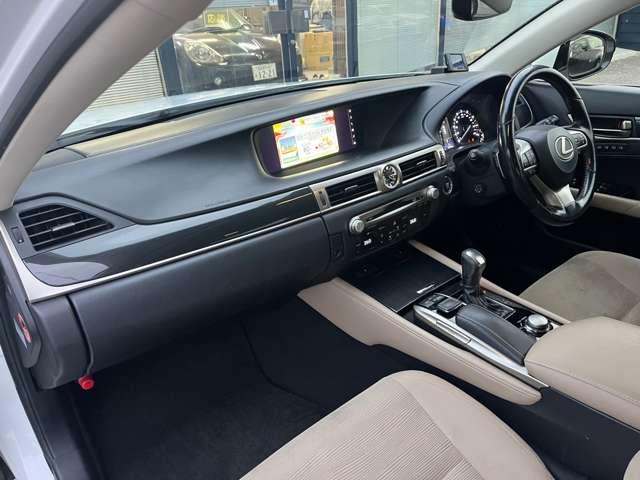 ＧＳ ＧＳ２５０　後期型・大型ナビ・ＴＶ・Ｂカメラ・三眼ＬＥＤヘッドライト＆ＬＥＤフォグライト・シートヒーター・ハンドルヒーター・パワーシート・シートメモリー・レーダークルーズコントロール・ドラレコ・ＥＴＣ・スペアキー（27枚目）