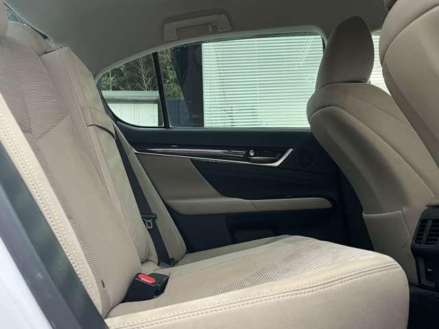 ＧＳ ＧＳ２５０　後期型・大型ナビ・ＴＶ・Ｂカメラ・三眼ＬＥＤヘッドライト＆ＬＥＤフォグライト・シートヒーター・ハンドルヒーター・パワーシート・シートメモリー・レーダークルーズコントロール・ドラレコ・ＥＴＣ・スペアキー（32枚目）