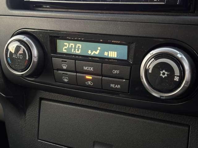 パジェロ ロング　エクシード　社外ＳＤナビ・ＴＶ・バックカメラ・ＨＩＤヘッドライト・クルーズコントロール・３列シート・ＥＴＣ・純正１７インチＡＷ・４ＷＤ・電動格納ウィンカーミラー・オートエアコン（39枚目）