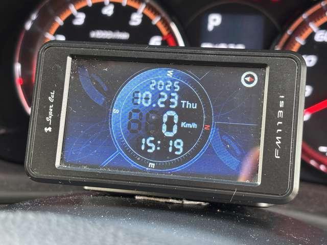 エクシーガクロスオーバー７ ２．５ｉアイサイト　ナビ　バックカメラ　ルーフラック　シートヒーター　パワーシート　レーダー探知機　ＥＴＣ　レーダークルーズコントロール　アイサイト　ＨＩＤヘッドライト　純正１７インチＡＷ　パドルシフト　７人乗り　４ＷＤ（12枚目）