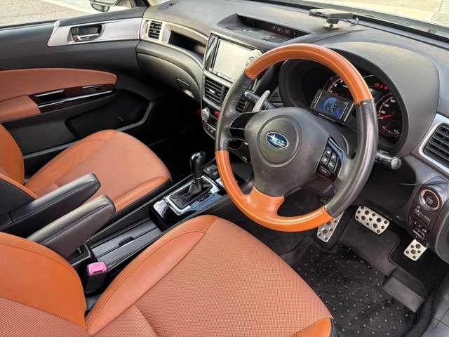 エクシーガクロスオーバー７ ２．５ｉアイサイト　ナビ　バックカメラ　ルーフラック　シートヒーター　パワーシート　レーダー探知機　ＥＴＣ　レーダークルーズコントロール　アイサイト　ＨＩＤヘッドライト　純正１７インチＡＷ　パドルシフト　７人乗り　４ＷＤ（26枚目）