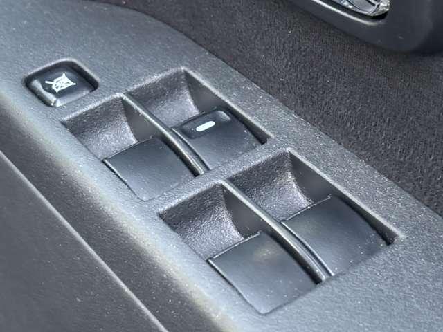 デリカＤ：５ Ｄ　パワーパッケージ　大型ナビ・ＴＶ・バックカメラ・シートヒーター・後席モニター・両側電動スライドドア・クルーズコントロール・ドライブレコーダー・ＥＴＣ・オートエアコン・ＨＩＤヘッドライト・純正１６インチアルミホイール（31枚目）