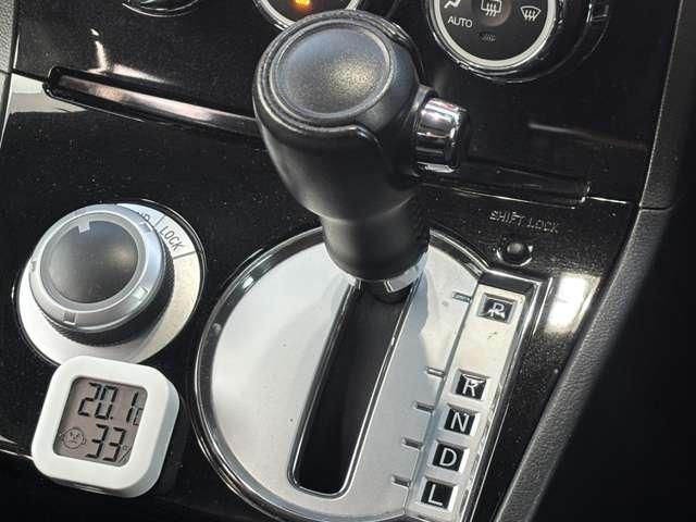 デリカＤ：５ Ｄ　パワーパッケージ　大型ナビ・ＴＶ・バックカメラ・シートヒーター・後席モニター・両側電動スライドドア・クルーズコントロール・ドライブレコーダー・ＥＴＣ・オートエアコン・ＨＩＤヘッドライト・純正１６インチアルミホイール（33枚目）