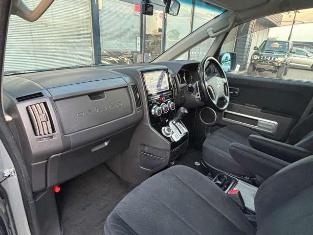 デリカＤ：５ Ｄ　パワーパッケージ　大型ナビ・ＴＶ・バックカメラ・シートヒーター・後席モニター・両側電動スライドドア・クルーズコントロール・ドライブレコーダー・ＥＴＣ・オートエアコン・ＨＩＤヘッドライト・純正１６インチアルミホイール（45枚目）