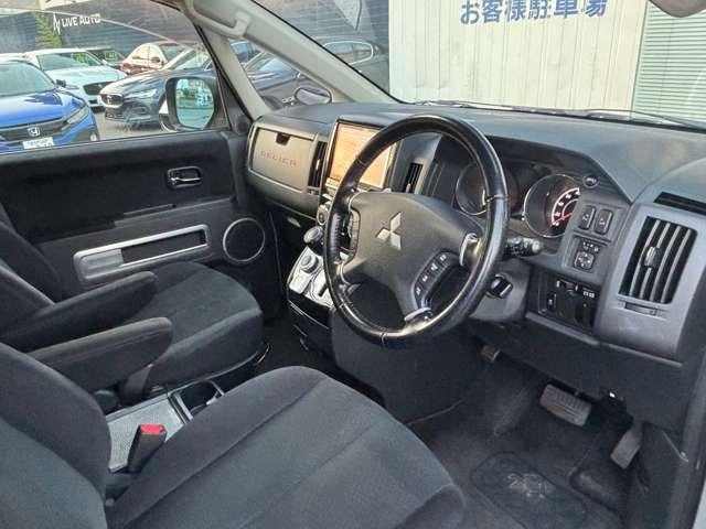 デリカＤ：５ Ｄ　パワーパッケージ　大型ナビ・ＴＶ・バックカメラ・シートヒーター・後席モニター・両側電動スライドドア・クルーズコントロール・ドライブレコーダー・ＥＴＣ・オートエアコン・ＨＩＤヘッドライト・純正１６インチアルミホイール（46枚目）