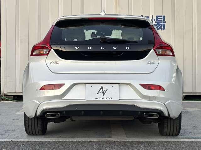 Ｖ４０ Ｄ４　ＳＥ　ナビ　バックカメラ　ガラスルーフ　ベージュ革シート　シートヒーター　レーダークルーズコントロールパワーシート　ＨＩＤヘッドライト　前後２ＣＨドラレコ　ＥＴＣ　純正１７インチＡＷ（6枚目）